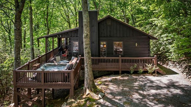 152 Broken Arrow Path, Home with 2 bedrooms, 2 bathrooms and null parking in Cherry Log GA | Image 14