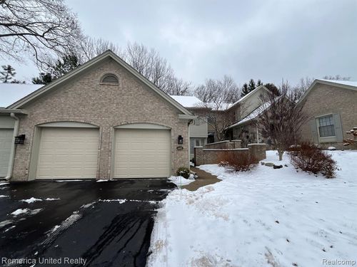 4465 Golf View Drive, GENOA TWP, MI, 48116 | Card Image