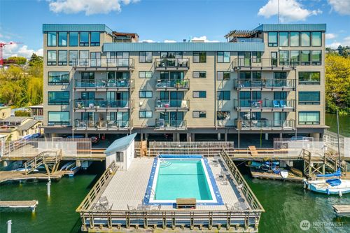 unit-405-2301 Fairview Ave E, Seattle, WA, 98102-6512 | Card Image