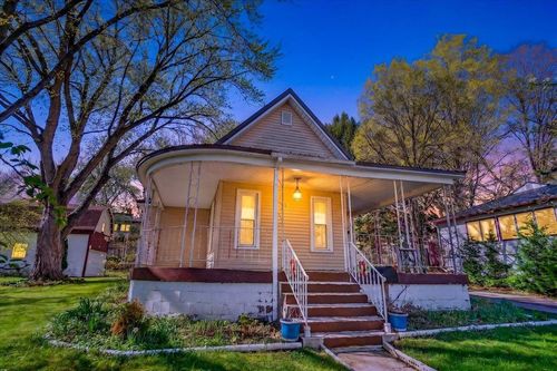 519 5th Avenue, Baraboo, WI, 53913 | Card Image