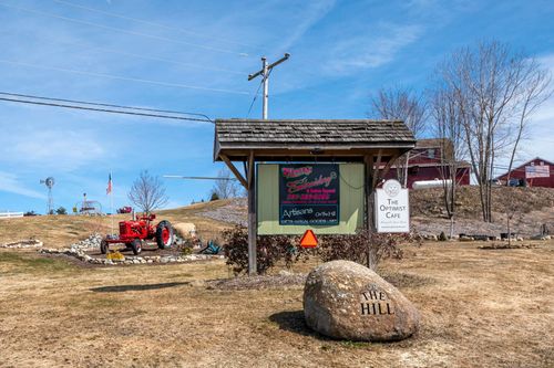 16 Colls Farm Rd, Jaffrey, NH, 03452-6811 | Card Image