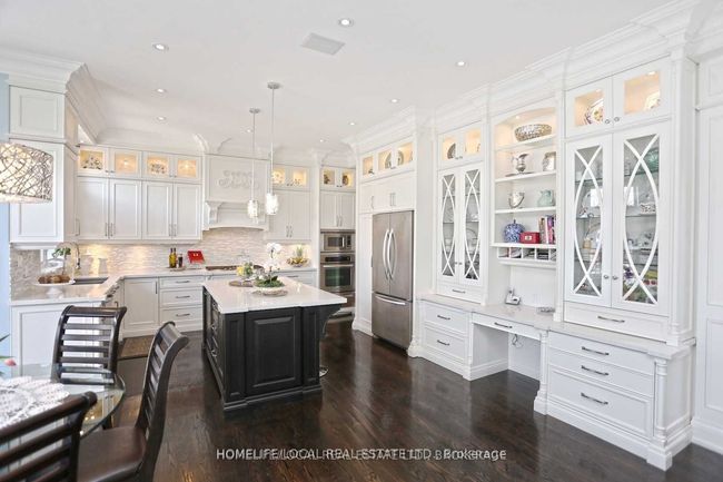 2 Highland Hill, House other with 6 bedrooms, 5 bathrooms and 4 parking in North York ON | Image 8