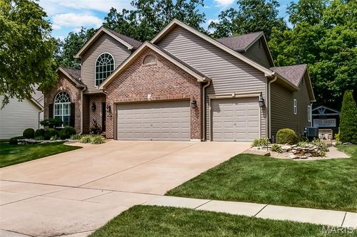 310 Highland Meadows Ct, Wentzville, MO, 63385-3175 | Card Image