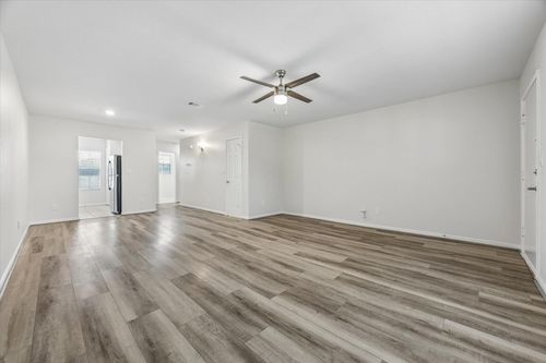 apt-75-9019 Gaylord Dr, Houston, TX, 77024-2927 | Card Image