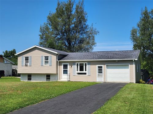 380 E 3rd Street, Waterford, PA, 16441 | Card Image