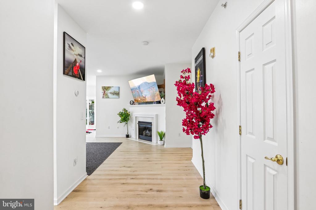 Residential Lease in EWING 5