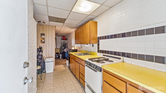 587 Malboro Road, Home with 0 bedrooms, 0 bathrooms and null parking in Old Bridge NJ | Image 9