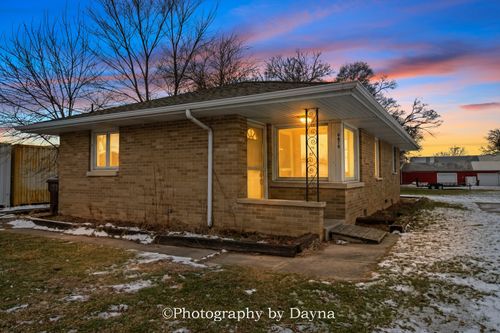 6671 S State Route 1, Saint Anne, IL, 60964 | Card Image