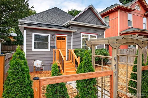 917 23rd Ave, Seattle, WA, 98122-4817 | Card Image