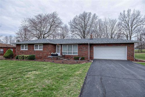 1913 Brigadoon Ln, New Castle, PA, 16101-1323 | Card Image