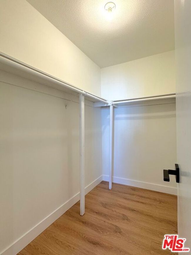 237 - 8601 International Ave, Condo with 2 bedrooms, 1 bathrooms and 1 parking in Canoga Park CA | Image 12