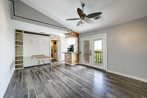 apt-16-6903 Deatonhill Dr, Austin, TX, 78745-5132 | Card Image