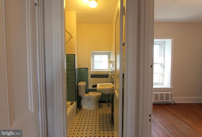 APT-2B - 5313 Baynton St, Condo with 2 bedrooms, 1 bathrooms and null parking in PHILADELPHIA PA | Image 4