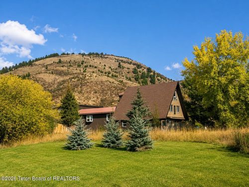 110 5th St, Grover, WY, 83122 | Card Image