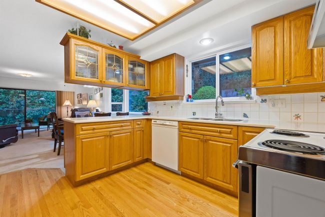 1585 Nelson Avenue, House other with 4 bedrooms, 3 bathrooms and 5 parking in West Vancouver BC | Image 6