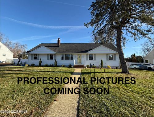 8 Arbor Way, OCEAN, NJ, 07712-3257 | Card Image