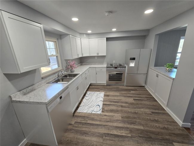 611 W Sutter Rd, House other with 2 bedrooms, 3 bathrooms and null parking in Glenshaw PA | Image 5