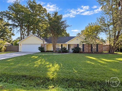 124 Dearborn Dr, Richmond Hill, GA, 31324-3817 | Card Image