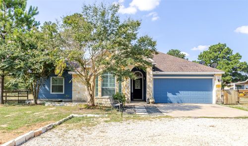 122 Travis Ln N, Paige, TX, 78659-4705 | Card Image