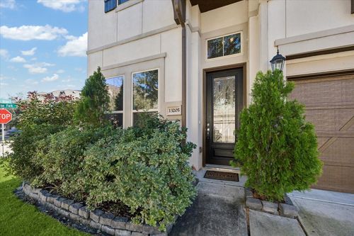 13205 Dartmoor Terrace Dr, Houston, TX, 77077-5443 | Card Image