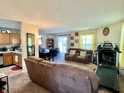 6762 Pembridge Way, House other with 3 bedrooms, 2 bathrooms and null parking in Indianapolis IN | Image 3