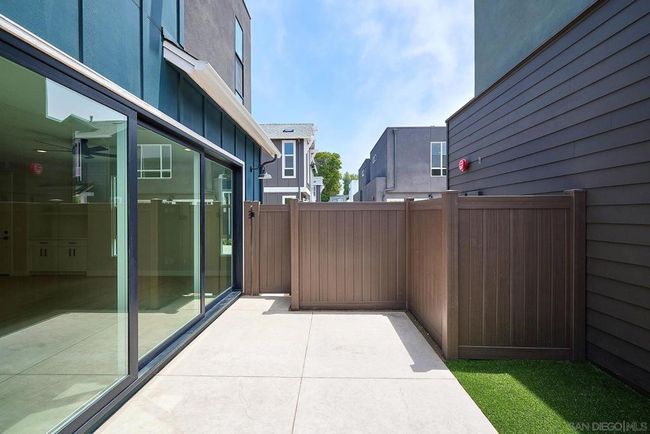 569 N Vulcan Ave, House other with 3 bedrooms, 3 bathrooms and 2 parking in Encinitas CA | Image 7