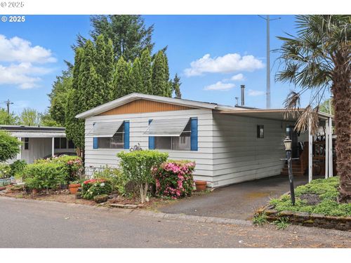 52-21100 Ne Sandy Blvd, Fairview, OR, 97024-9789 | Card Image