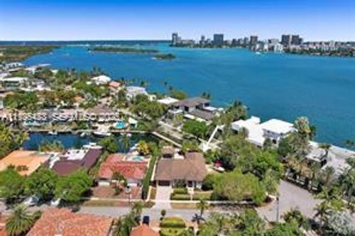 0-13015 Biscayne Island Ter, North Miami, FL, 33181-2243 | Card Image