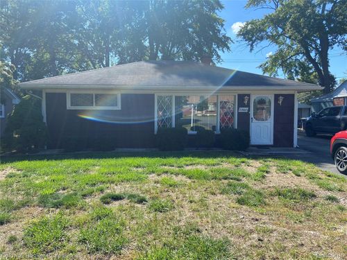22665 Cloverlawn St, Taylor, MI, 48180-4121 | Card Image
