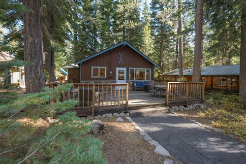 16550 Salmon St, Truckee, CA, 96161-3515 | Card Image