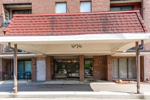 2a-6330 Lincoln Ave, Morton Grove, IL, 60053-2858 | Card Image