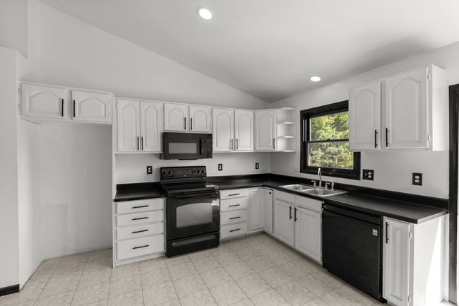 80842 Scotch Settlement Rd, House other with 3 bedrooms, 2 bathrooms and null parking in Bruce Twp MI | Image 5
