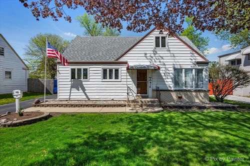 916 N Roberta Avenue, Melrose Park, IL, 60164 | Card Image