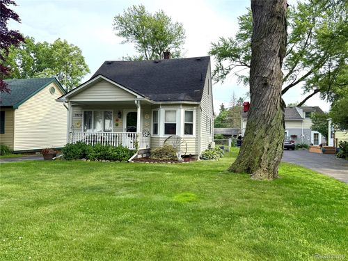 35717 Columbia Ave, Westland, MI, 48186-4290 | Card Image