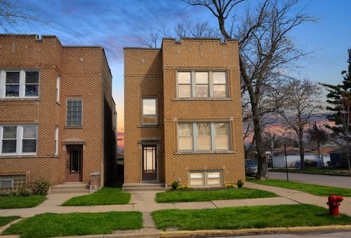 g-5200 W Winona St, CHICAGO, IL, 60630-2239 | Card Image