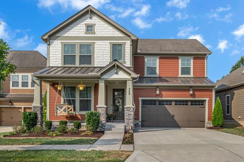 320 Tanglewood Ln, Hendersonville, TN, 37075-1474 | Card Image
