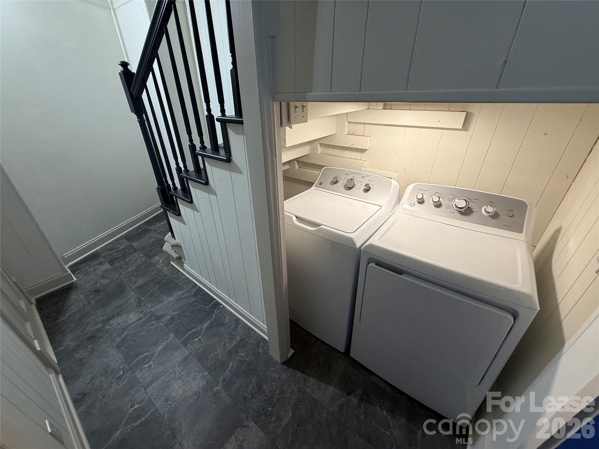 Residential Lease in Belmont 2