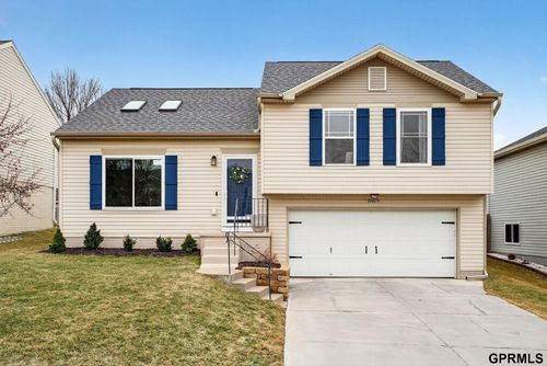 15409 Willit Street, Bennington, NE, 68007 | Card Image