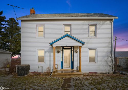 2011 190th St, Marshalltown, IA, 50158-8937 | Card Image