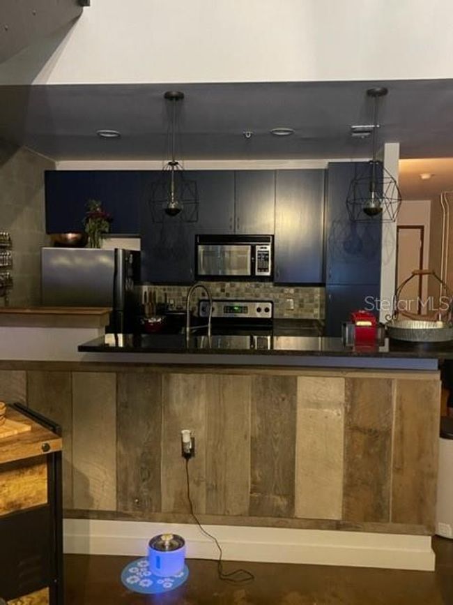 UNIT-27 - 2001 E 2 Nd Ave, Condo with 1 bedrooms, 2 bathrooms and null parking in TAMPA FL | Image 42