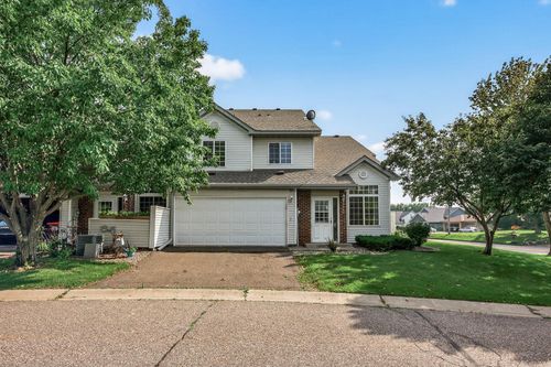 3590 Genevieve Ave N, Oakdale, MN, 55128-3068 | Card Image