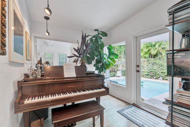 4131 Lybyer Ave, House other with 3 bedrooms, 2 bathrooms and null parking in Coconut Grove FL | Image 6