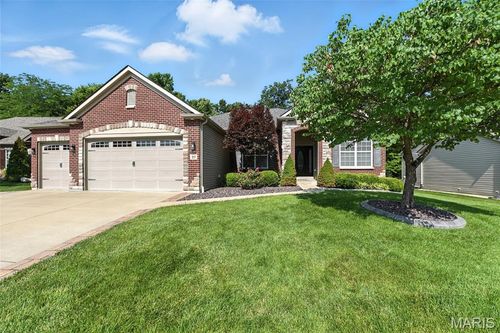 317 Hyde Park Ave, Wentzville, MO, 63385-7252 | Card Image