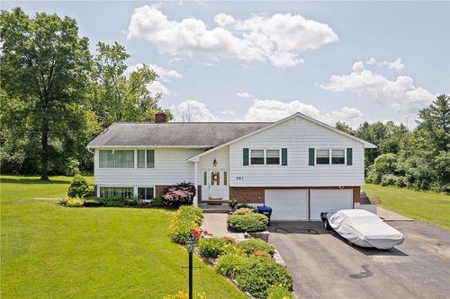 597 Ridge Rd, Vestal, NY, 13850-5634 | Card Image