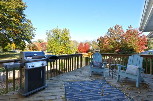 5101 Dakota Dr, West Des Moines, IA, 50265-2842 | Card Image