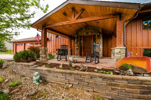 78 Beaver Creek Rd, Sheridan, WY, 82801-8611 | Card Image