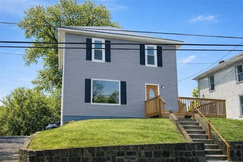 1028 Main St, Wampum, PA, 16157-9132 | Card Image