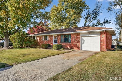 3412 Emma Ln Lane, Godfrey, IL, 62035 | Card Image