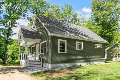 33 Blue Boar Ln, Canterbury, NH, 03224-2706 | Card Image