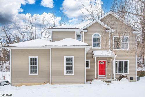 26 Aster St, Glenwood, NJ, 07418-1911 | Card Image